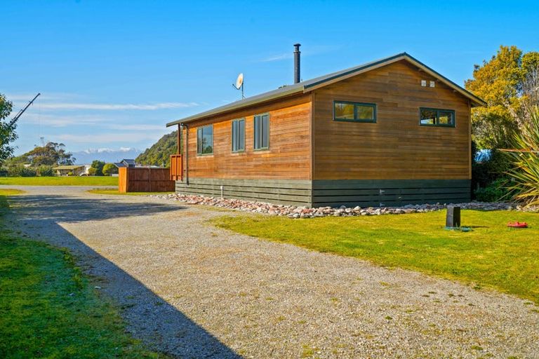 Photo of property in 4 Russell Street, Okarito, Whataroa, 7886