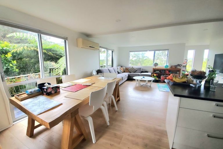 Photo of property in 47b Noeleen Street, Glenfield, Auckland, 0629