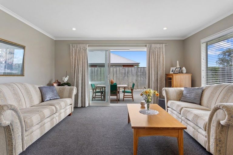 Photo of property in 49 Willowside Place, Amberley, 7410