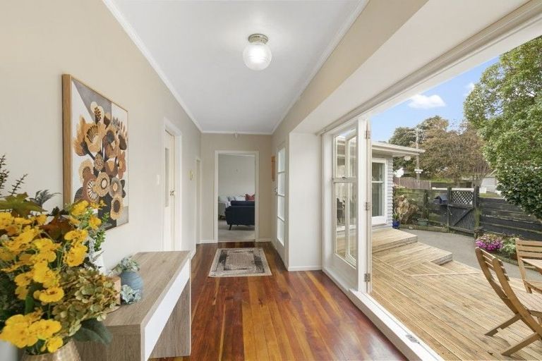 Photo of property in 2 Rex Street, Miramar, Wellington, 6022