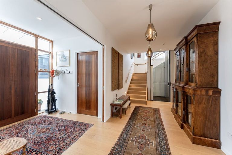 Photo of property in 62a Holly Road, St Albans, Christchurch, 8014