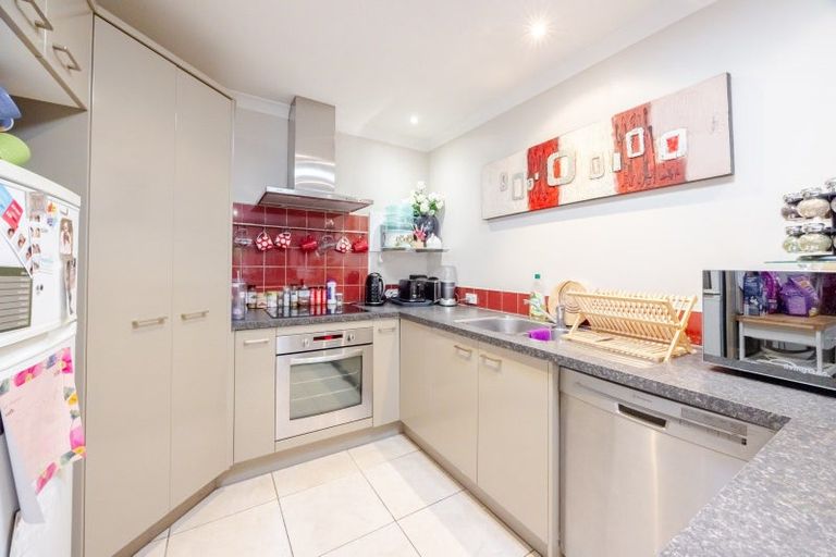 Photo of property in 49a Avenue Road, Greenmeadows, Napier, 4112