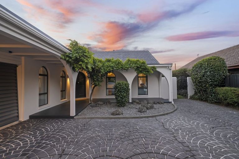 Photo of property in 56 Solway Avenue, Ilam, Christchurch, 8041