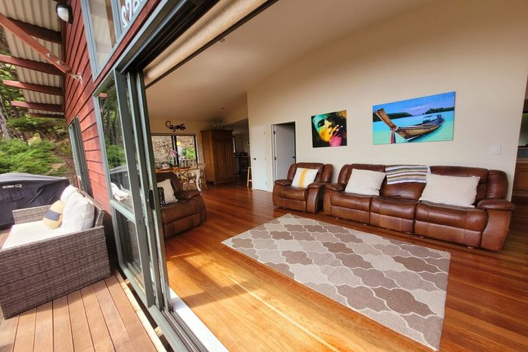 Photo of property in 8a Schoolhouse Bay Road, Kawau Island, 0920