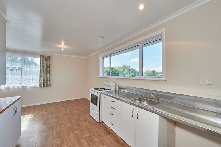 Photo of property in 41 Cardiff Street, Awapuni, Palmerston North, 4412