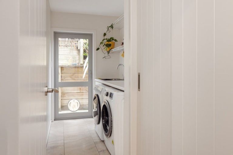 Photo of property in 40 Oceanview Road, Mount Maunganui, 3116