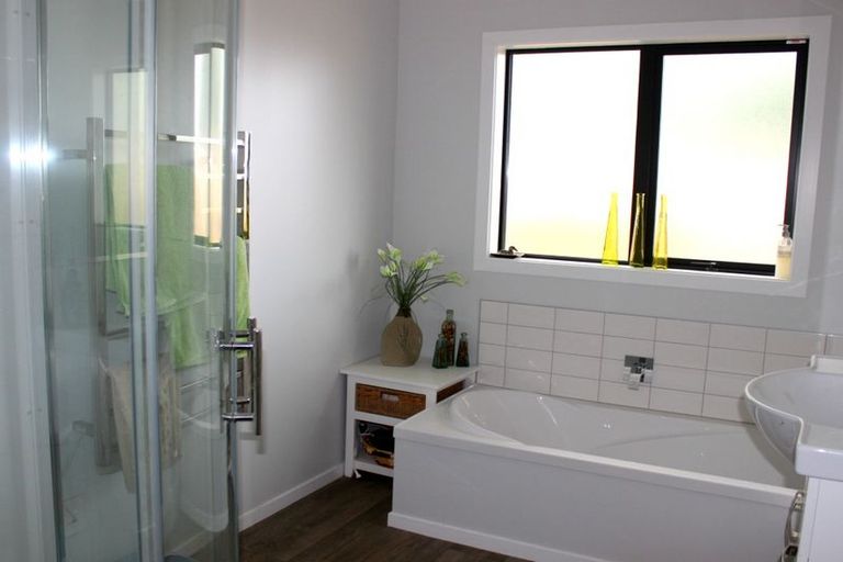 Photo of property in 41c Costley Street, Carterton, 5713