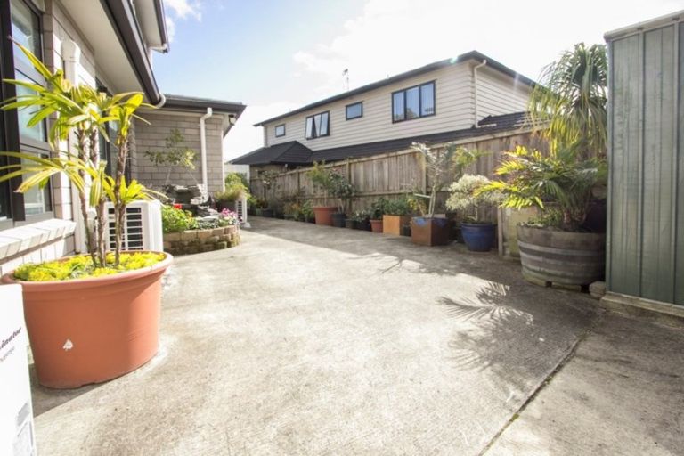Photo of property in 43b Redoubt Road, Goodwood Heights, Auckland, 2105