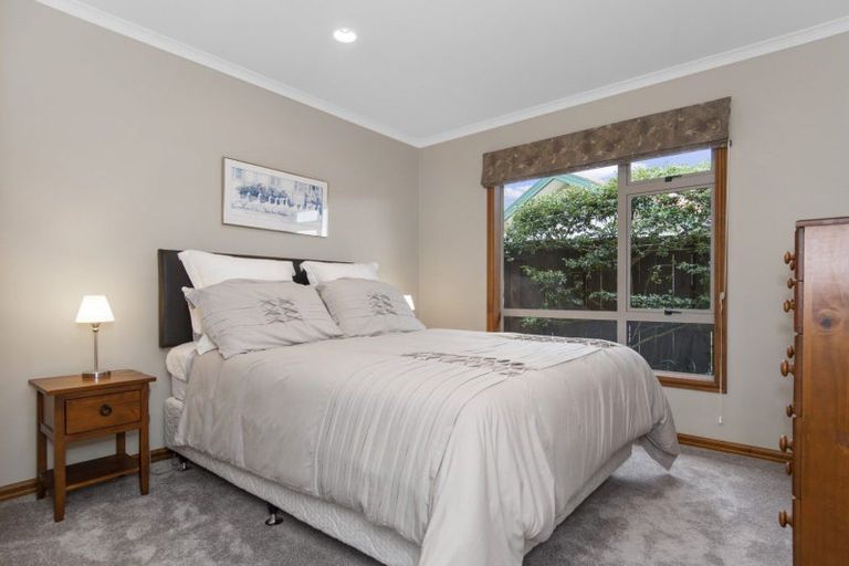 Photo of property in 22 Honeysuckle Lane, Ohauiti, Tauranga, 3112