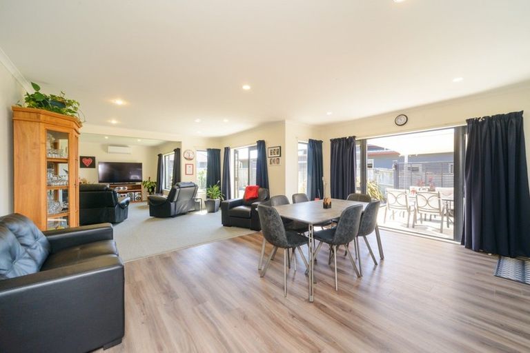 Photo of property in 19 Ursula Drive, Feilding, 4702