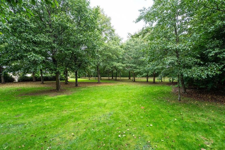 Photo of property in 32 Tirohanga Road, North Taieri, Mosgiel, 9092