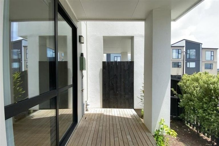 Photo of property in 7 Hinonga Loop, Silverdale, 0932