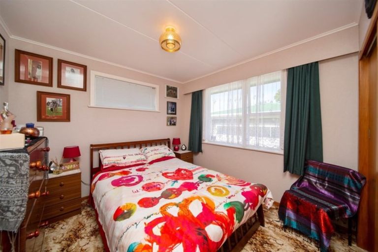 Photo of property in 9 Ropata Street, Hawera, 4610