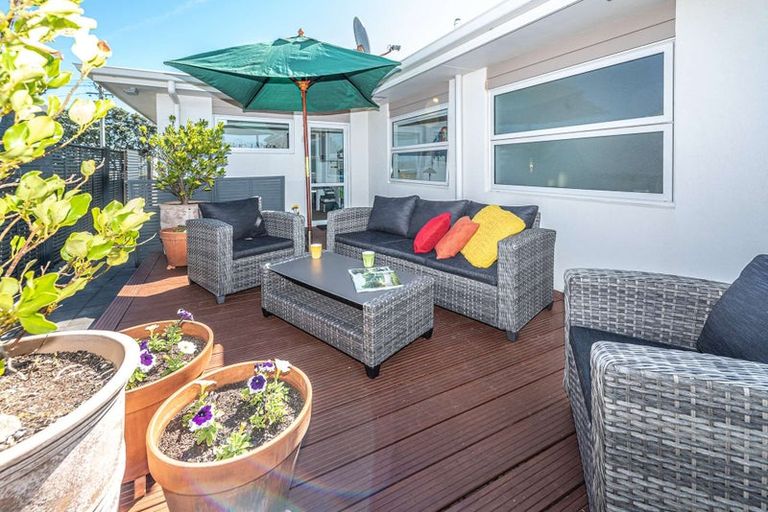 Photo of property in 16 Egmont Street, Patea, 4520