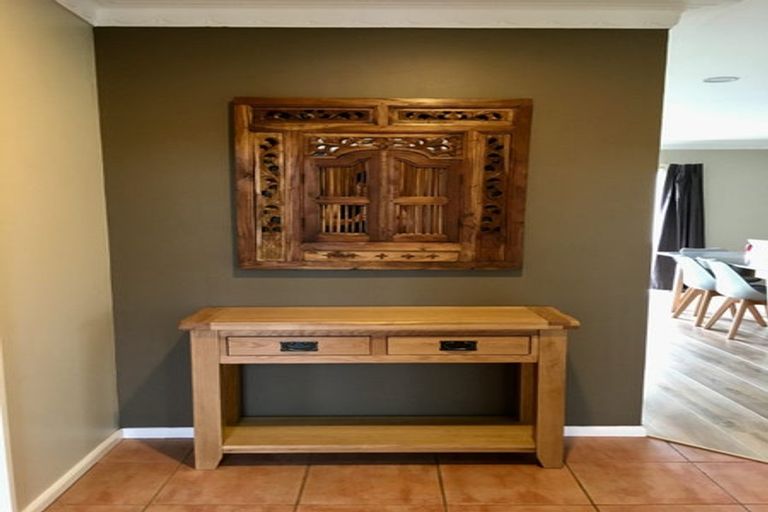 Photo of property in 11 Linicro Place, Wattle Downs, Auckland, 2103