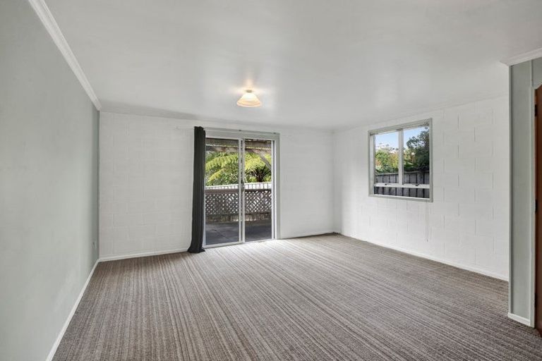 Photo of property in 17 Frankley Road, Westown, New Plymouth, 4310