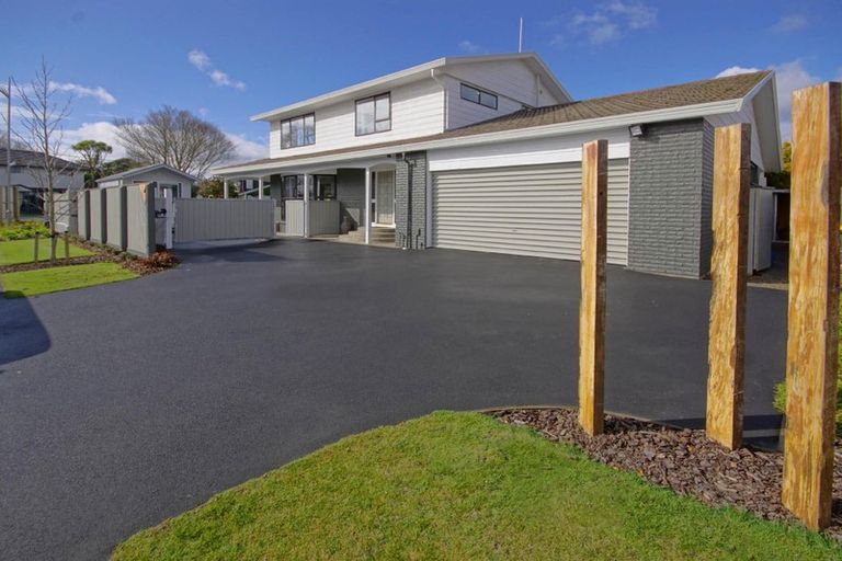 Photo of property in 1 Gammack Drive, Halswell, Christchurch, 8025