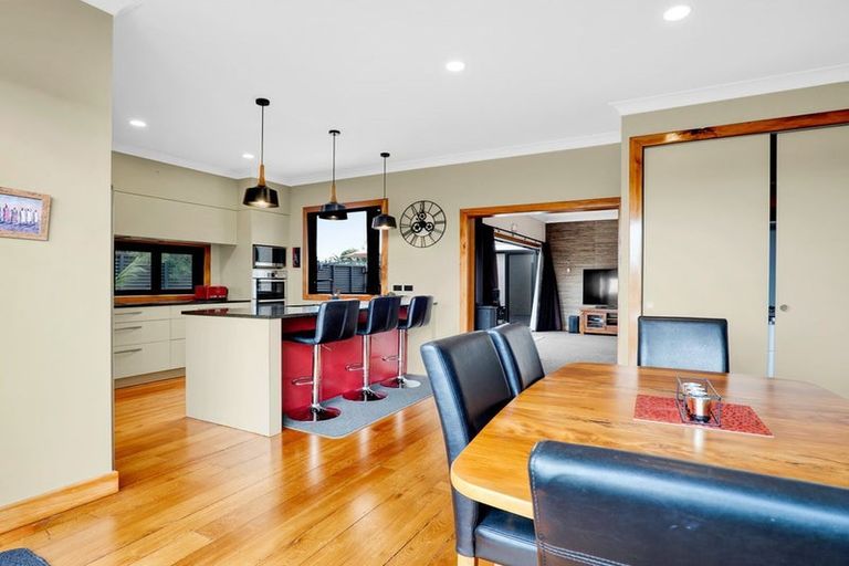 Photo of property in 138 Ngamotu Road, Spotswood, New Plymouth, 4310