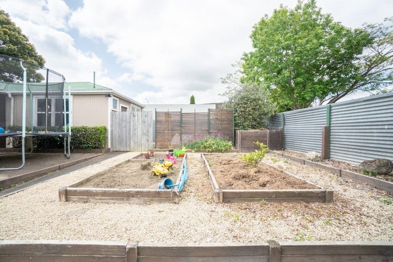 Photo of property in 9 Laurel Place, Awapuni, Palmerston North, 4412