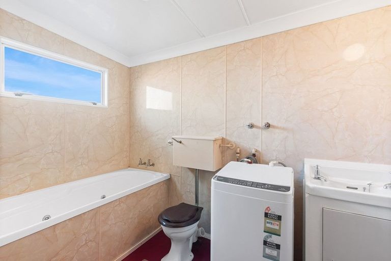 Photo of property in 36 Gawler Street, Te Horo Beach, Otaki, 5581