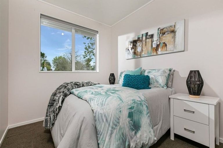 Photo of property in 685a Swanson Road, Swanson, Auckland, 0612