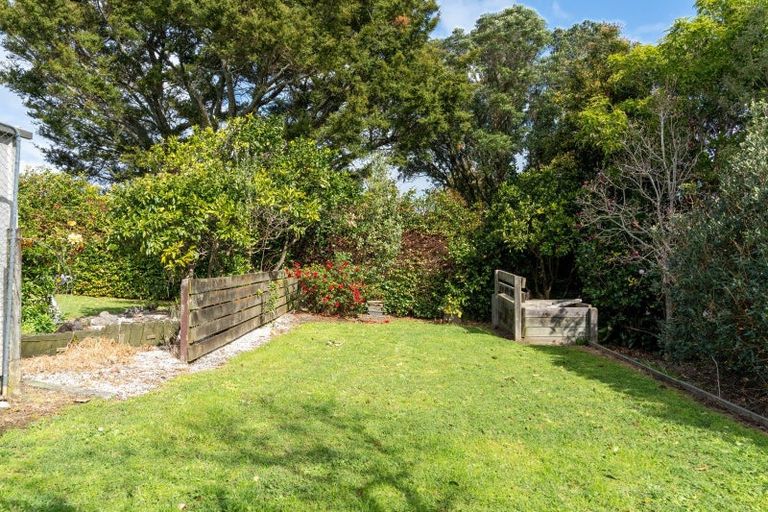 Photo of property in 18 Seaview Road, Ruakaka, 0116