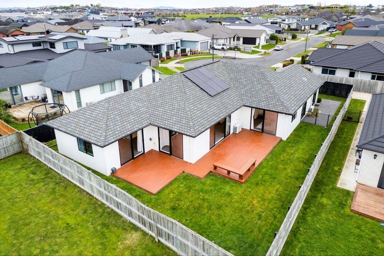 Photo of property in 23 Sydney Place, Flagstaff, Hamilton, 3210