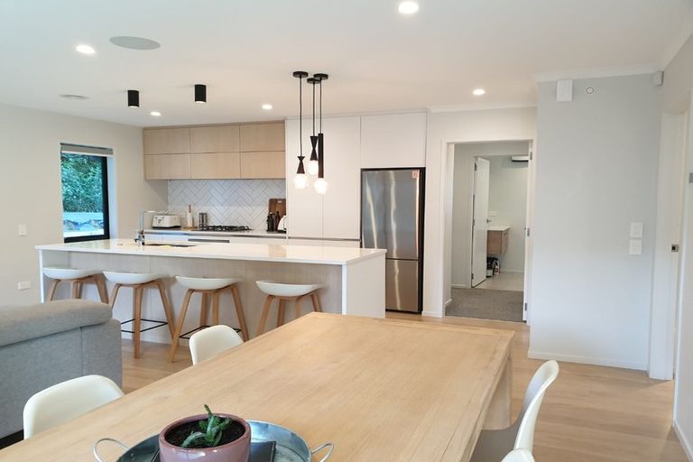 Photo of property in 38 Mooring Close, Whitby, Porirua, 5024