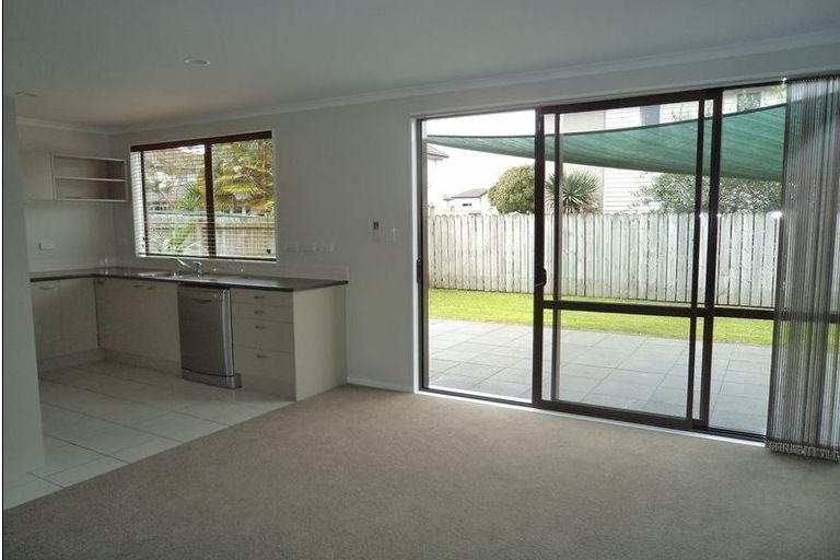 Photo of property in 46 Bruce Pulman Drive, Takanini, 2112