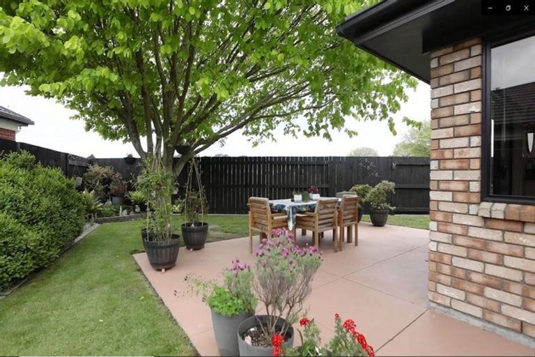 Photo of property in 2 Henley Court, Highbury, Palmerston North, 4412