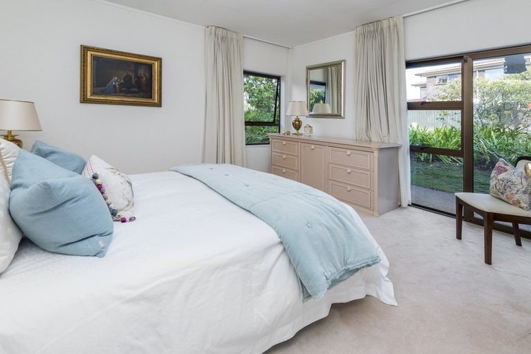 Photo of property in 20 Rapallo Place, Farm Cove, Auckland, 2012