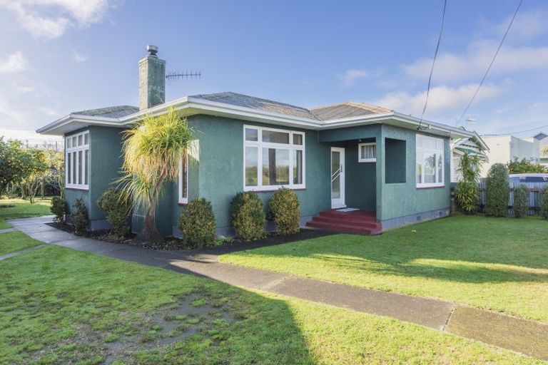 Photo of property in 74 Meeanee Quay, Westshore, Napier, 4110