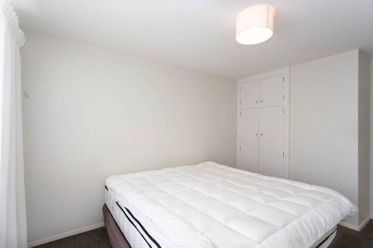 Photo of property in 2/38 Peer Street, Upper Riccarton, Christchurch, 8041