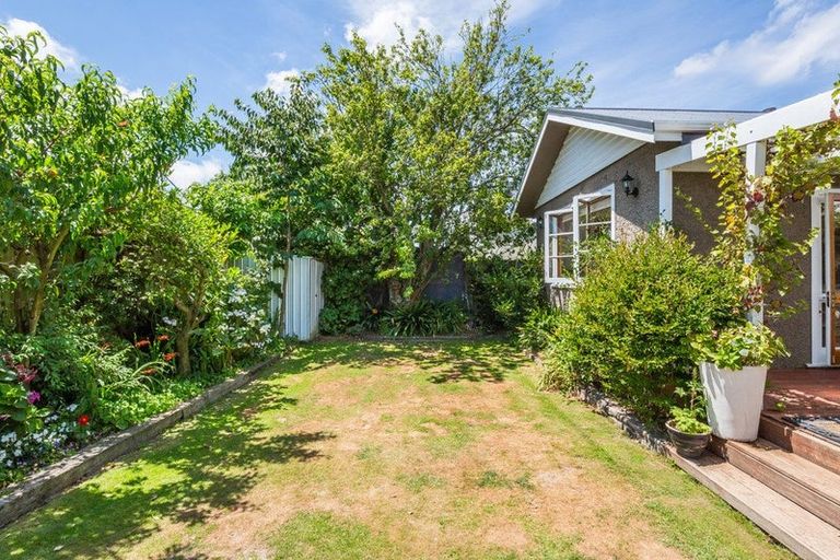 Photo of property in 4 Tui Street, Alicetown, Lower Hutt, 5010