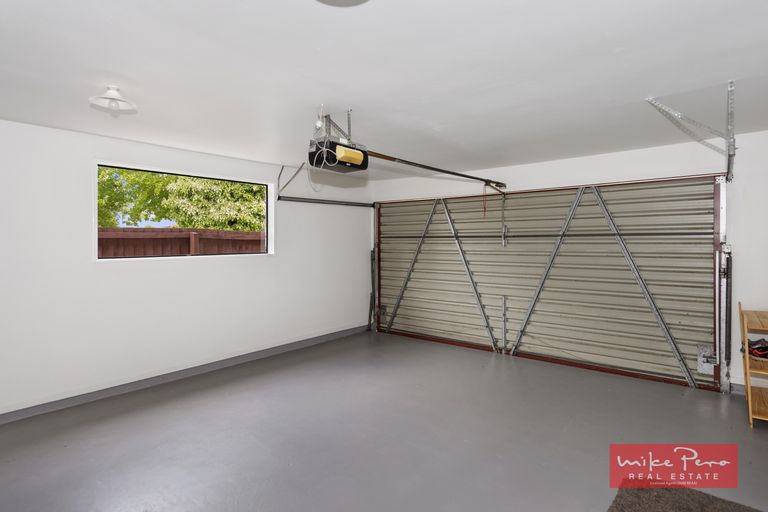 Photo of property in 1/34 Solomon Avenue, Redwood, Christchurch, 8051