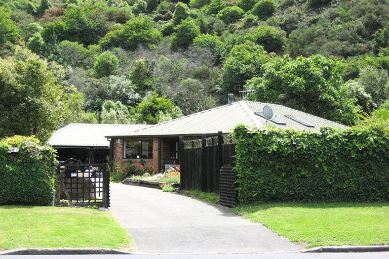 Photo of property in 102 Wakefield Avenue, Sumner, Christchurch, 8081