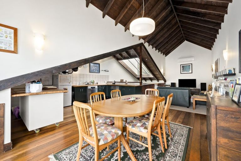 Photo of property in 3/12 Little George Street, Thorndon, Wellington, 6011