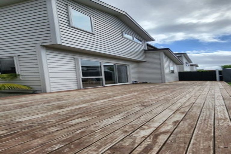 Photo of property in 28 Gecko Road, Hobsonville, Auckland, 0616