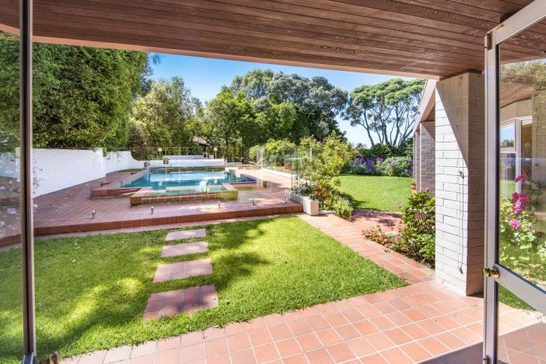 Photo of property in 173 Beach Road, Castor Bay, Auckland, 0620