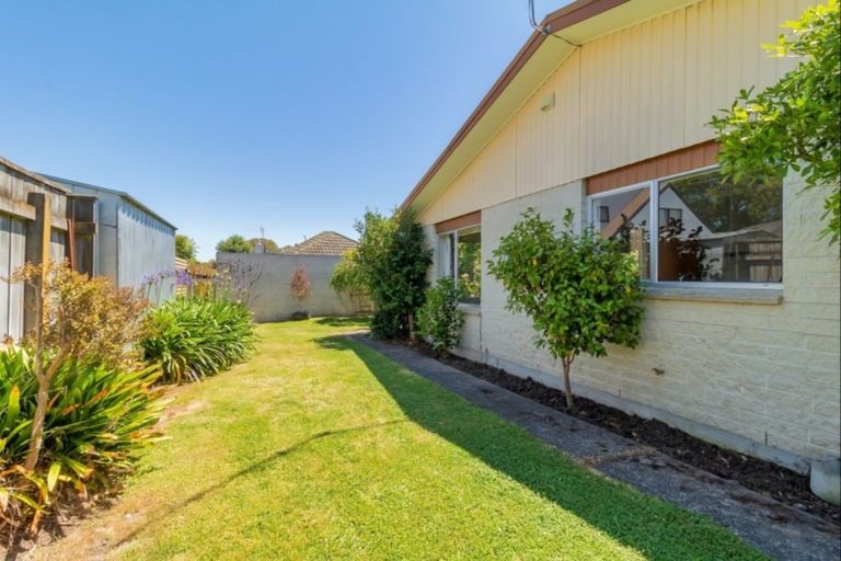Photo of property in 58a Te Mata Road, Havelock North, 4130