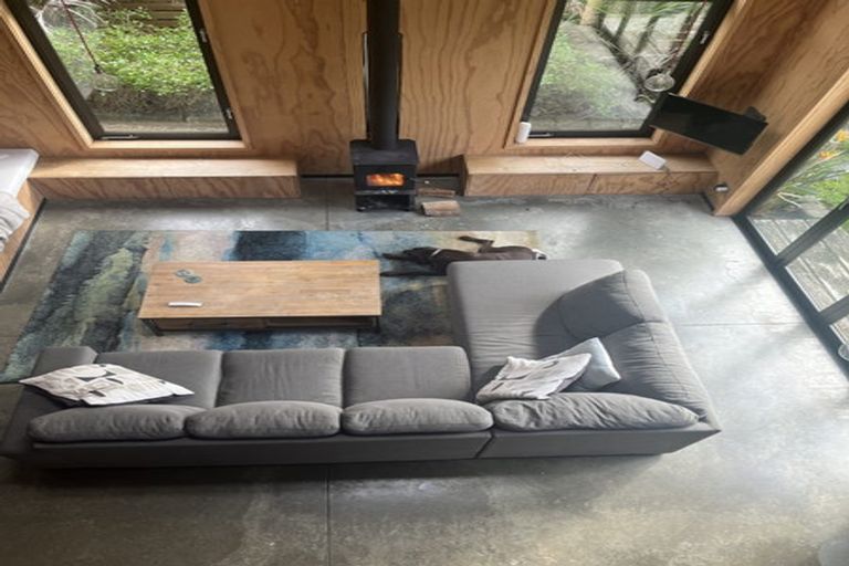 Photo of property in 21a Old Lake Road, Narrow Neck, Auckland, 0624