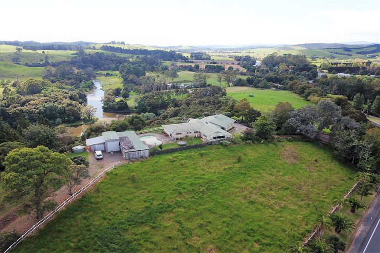 Photo of property in 772 Puketona Road, Haruru, 0204