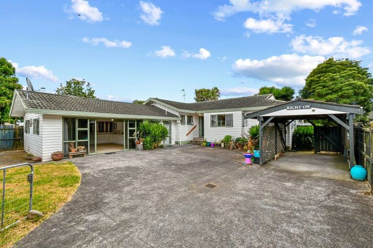 Photo of property in 2/16 Airfield Road, Takanini, 2112