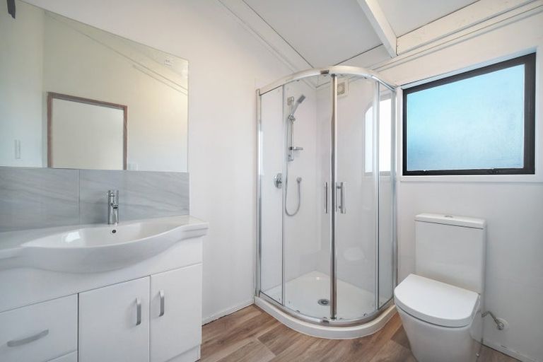 Photo of property in 17 Justamere Place, Weymouth, Auckland, 2103