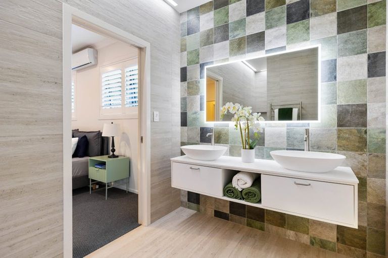 Photo of property in 6 Andre Rise, Stanmore Bay, Whangaparaoa, 0932