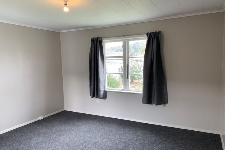 Photo of property in 51 Bull Avenue, Wainuiomata, Lower Hutt, 5014