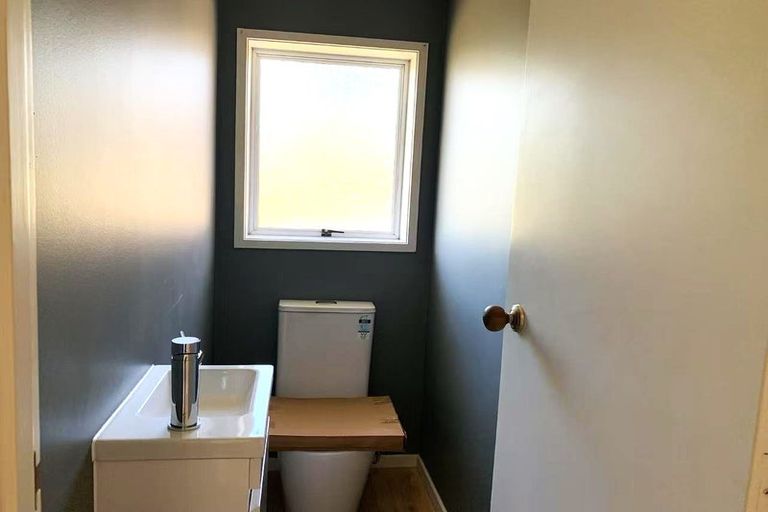 Photo of property in 74 Deacon Road, Riverhead, Kumeu, 0892