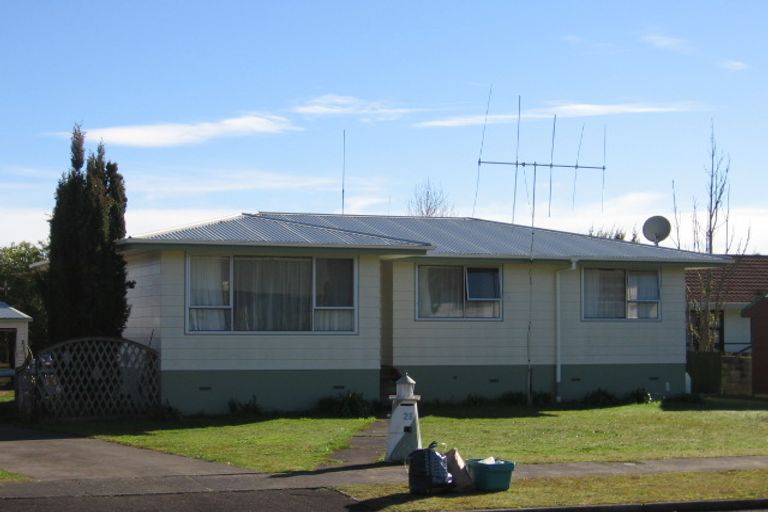 Photo of property in 28 Blomfield Street, Nawton, Hamilton, 3200