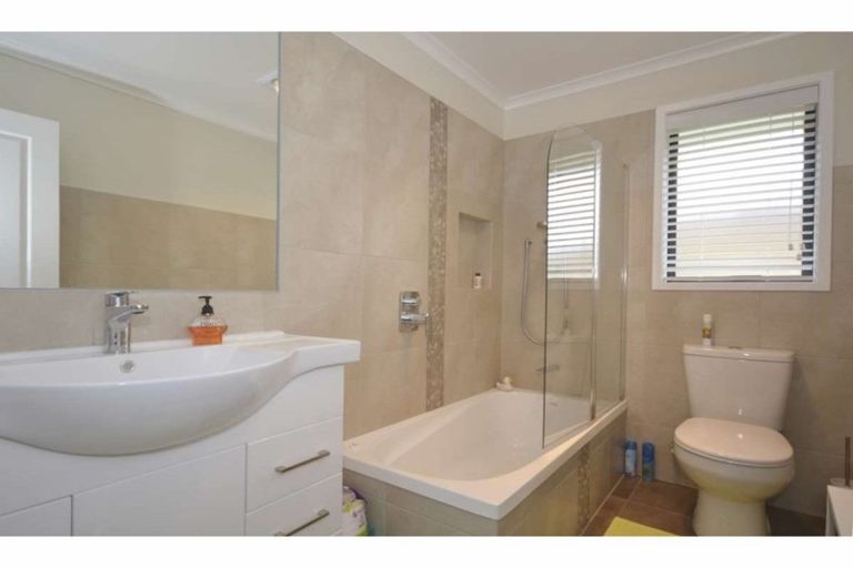 Photo of property in 14 Baska Voda Drive, Kerikeri, 0230