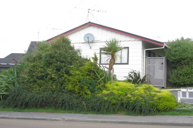 Photo of property in 98 Cunliffe Street, Churton Park, Wellington, 6037